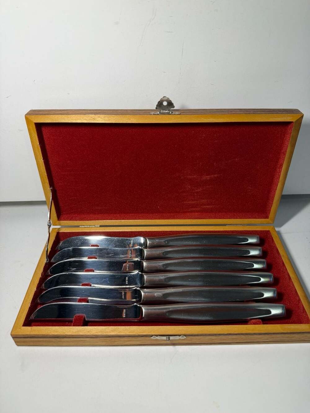 Vintage Stainless Steel Steak Knife Set of 6 in Wood Presentation Case, Japan